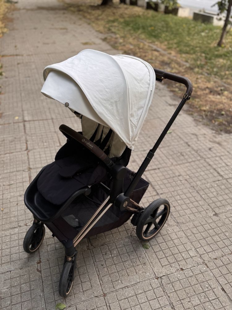 Количка Cybex e-Priam + зимно чувалче