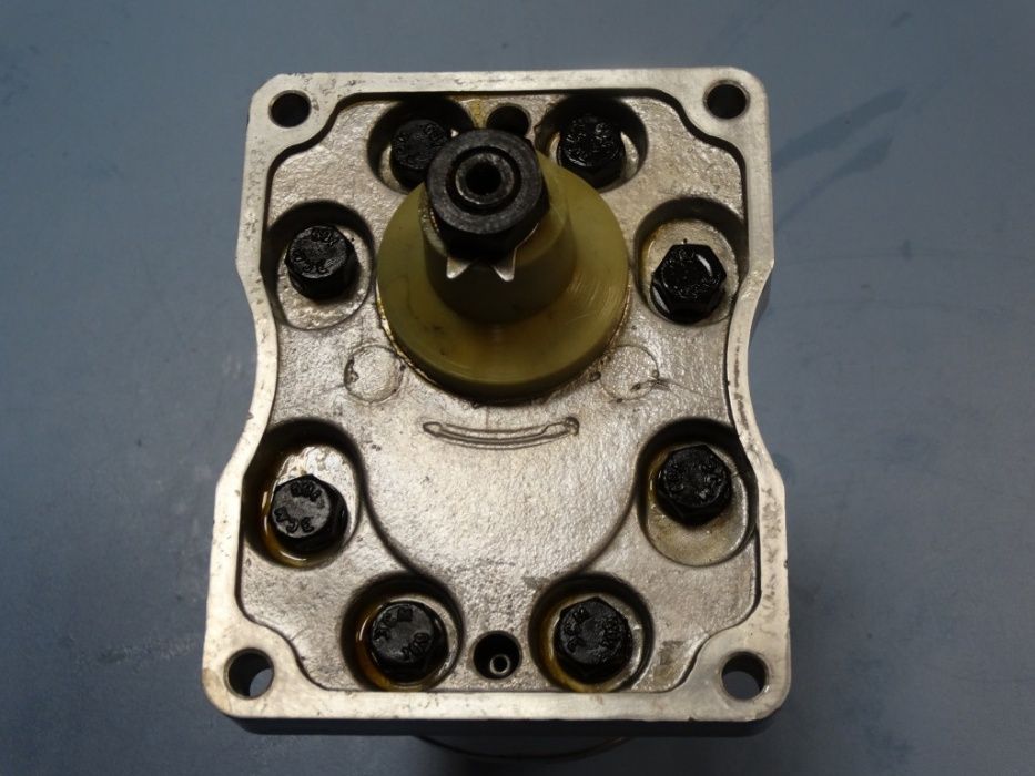 Хидравлична помпа C43X/C33X