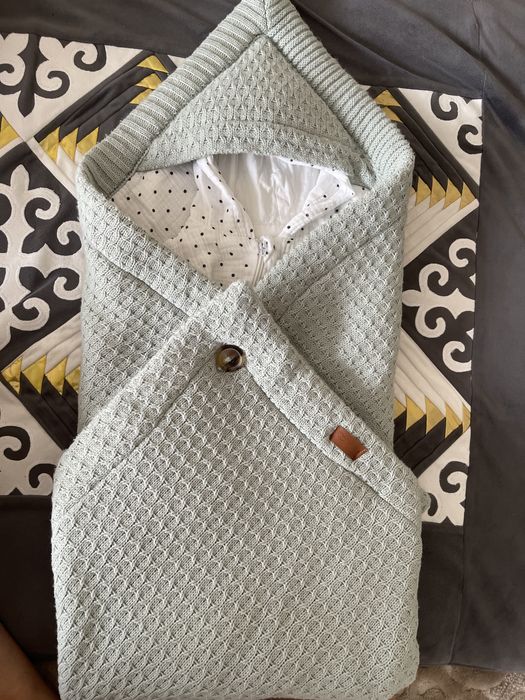 Конверт одеялко на выписку ментолового цвета