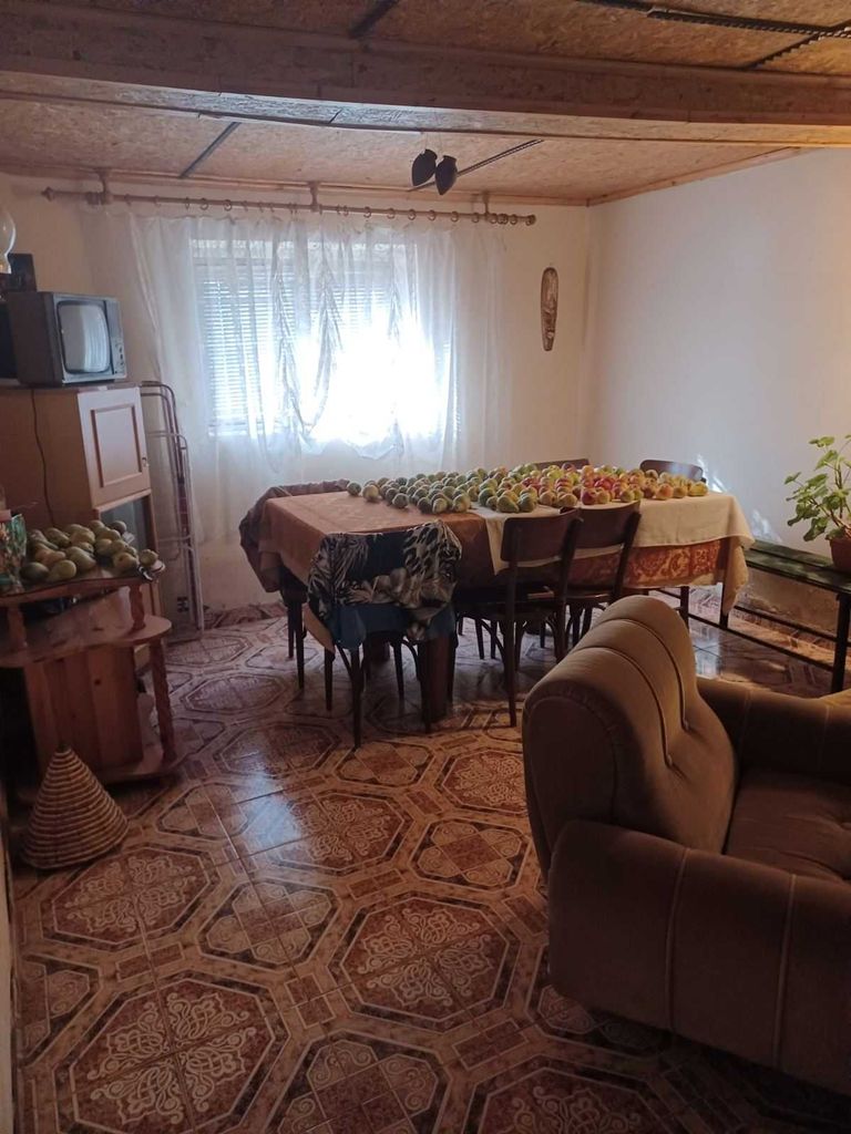 Продава се Къща в Варна, ЖП Гара - 150 кв.м за 334 €/кв.м - Снимка #9