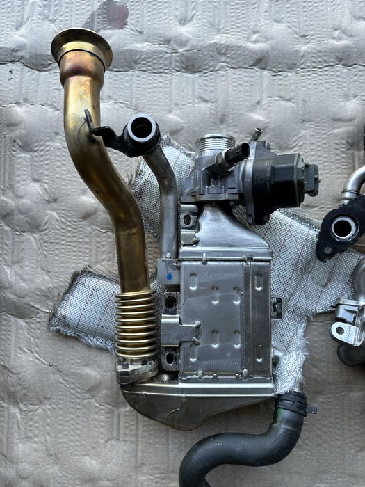 Piese motor Mercedes E W213 2.0 654 : Intercooler / Egr / Galerie