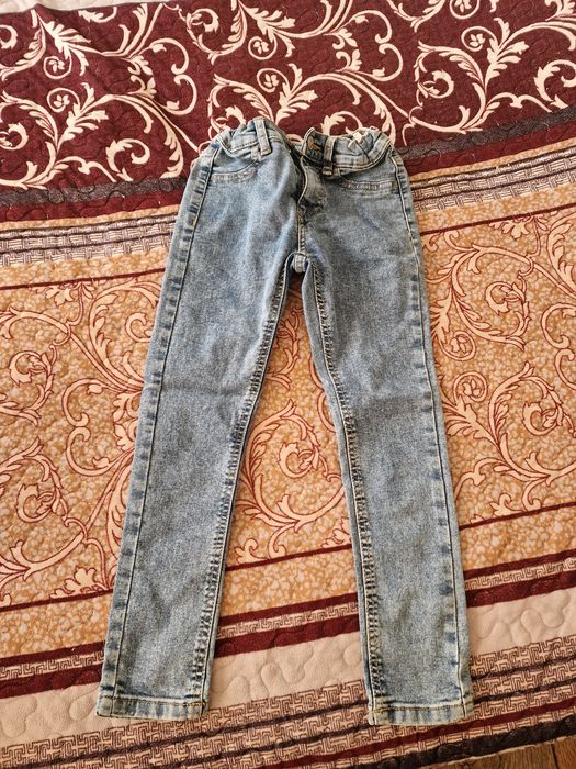 Одежда на девочку 122р