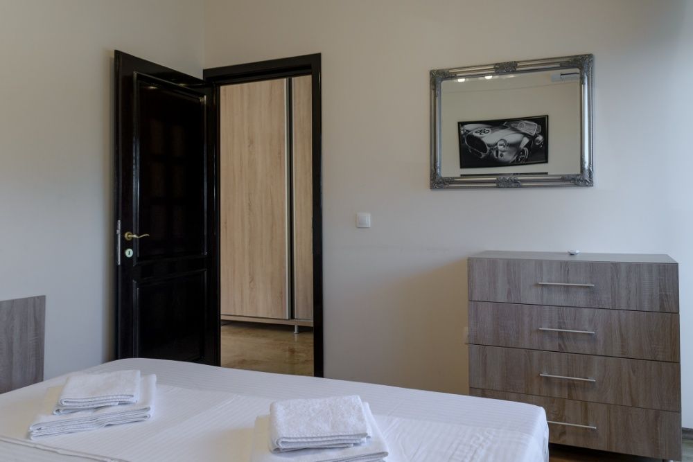 IS Cazare Luxury Apartments Palas Centru Newton Regim Hotelier Iasi