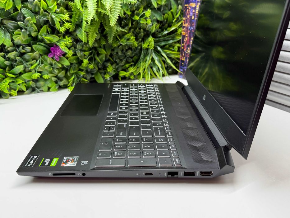 Лаптоп HP Pavilion Gaming 15