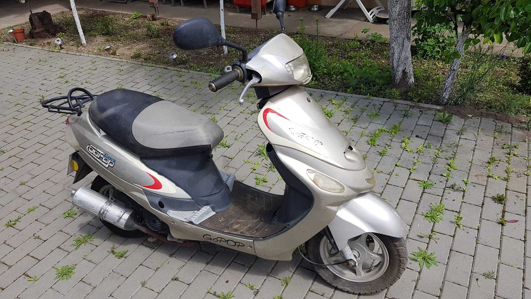 Vând scutere 49 cm