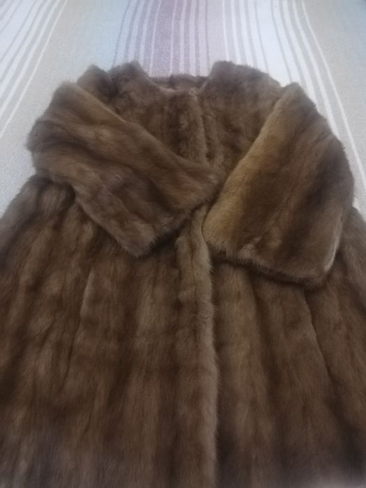 Продам норковую шубу