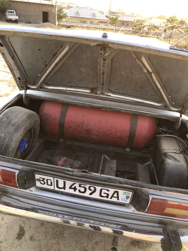 Vaz 2106 holati zor telda kelishamz 5talik karobka