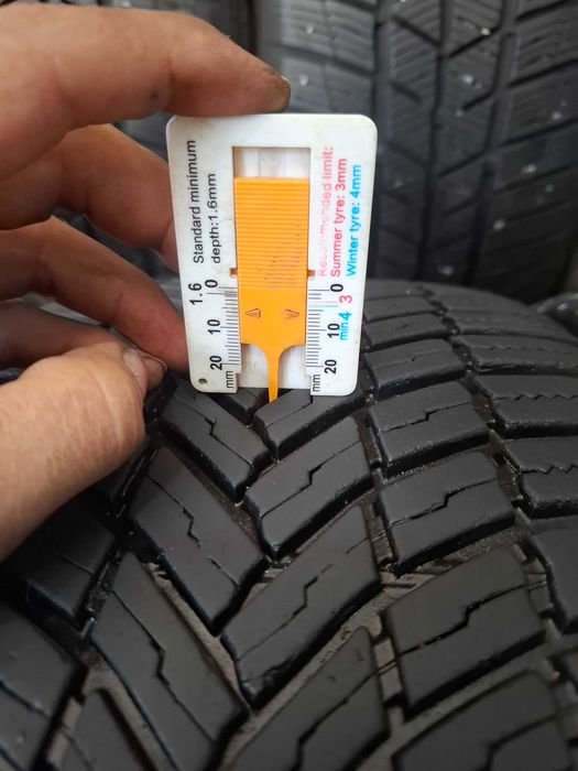 4 Всесезонни гуми Bridgestone 225/40/18 ДОТ22 (безплатно поставяне)