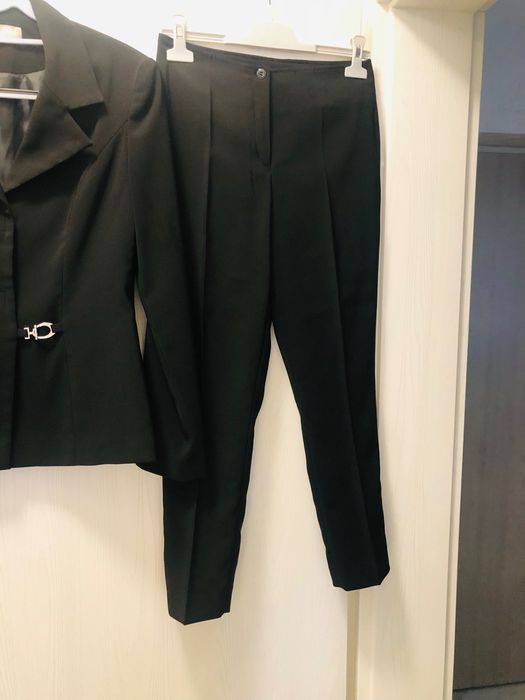 Costum elegant  dama sacou și pantaloni