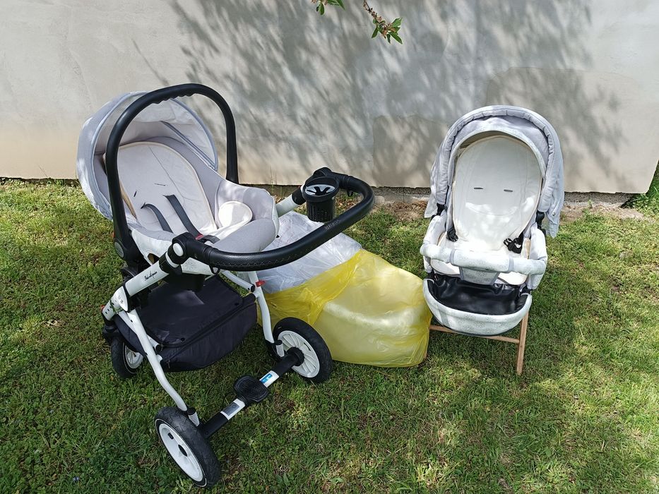 Vând cărucior 3în1 (scoică,landou nou,parte sport, geantă și baby nest