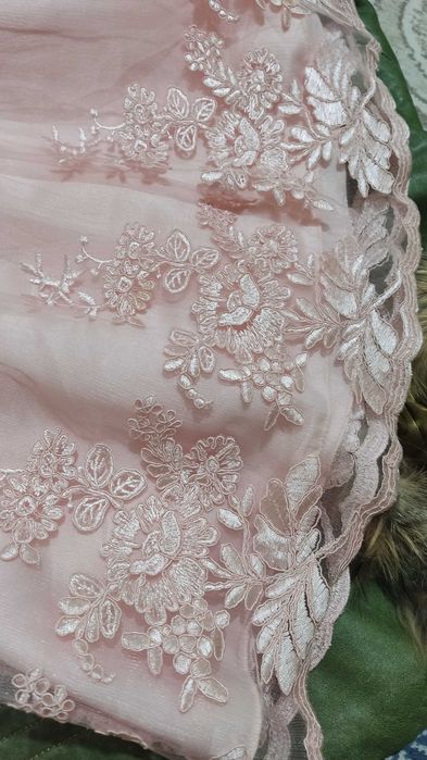 Продам платье для девочек