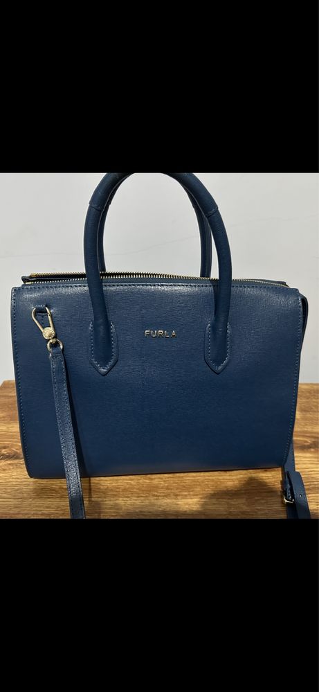 Чанта Furla запазена