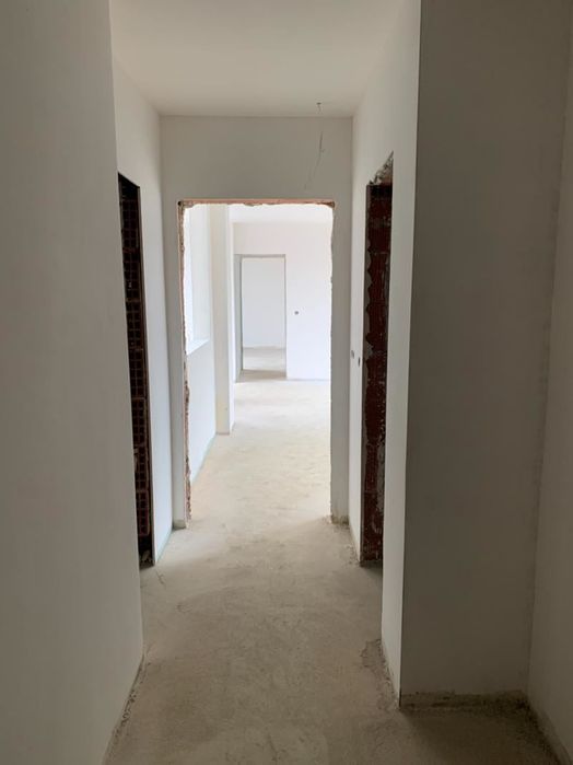 Продава се Тристаен апартамент в София, Малинова долина - 160 кв.м за 1050 €/кв.м - Снимка #3