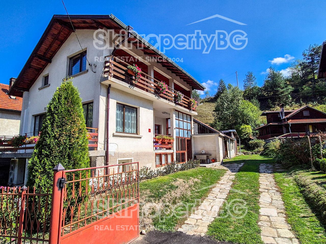 Продава се Къща в с. Маджаре, Област София-област - 213 кв.м за 1221 €/кв.м - Снимка #19