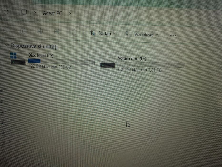 Vând PC impecabil
