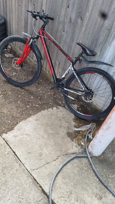 Vând bicicletă în stare perfectă