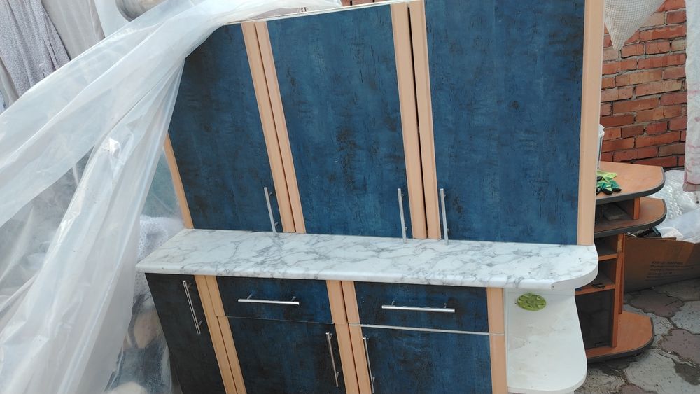 Продам кухонный гарнитур