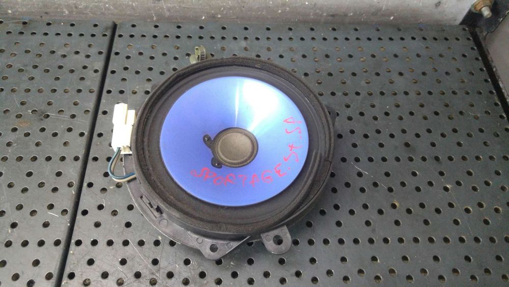 Boxa audio stanga spate kia sportage 2 je km 963201f000