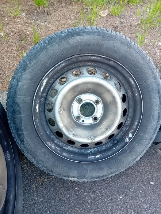 Cauciucuri iarna 185/65 R15 jante tabla si capace