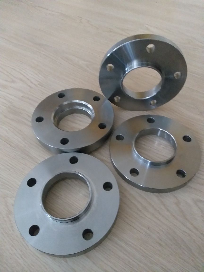 Distantieri ,flanse  adaptoare , Bmw E60 E90 E91 E39 E65 E84 X5 X3 E46