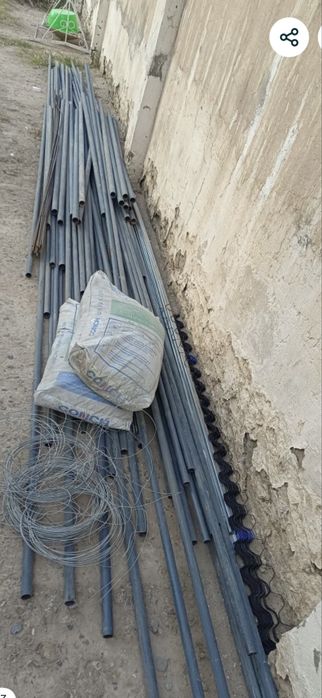 Parnik 1 sotixli xali qurilmagan xamma narsalari bor turba jlez