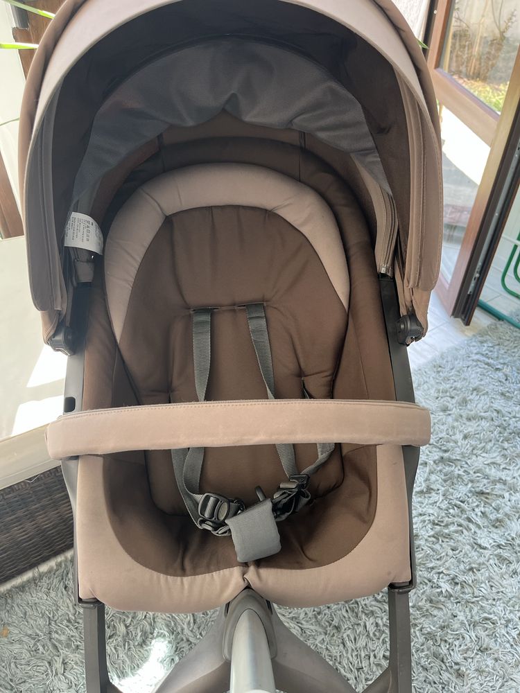 Cărucior Stokke Xplory X - premium stare excelenta