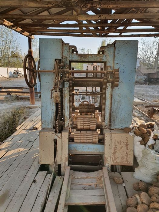 Плорама ишлаб тухтаган хаммаёги бор 45 кв мотор