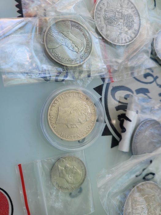 Vand monezi de argint,monezi 1oz