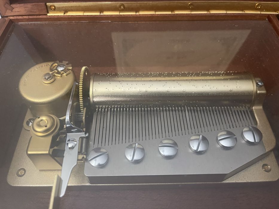 Винтажная японская музыкальная шкатулка Sankyo