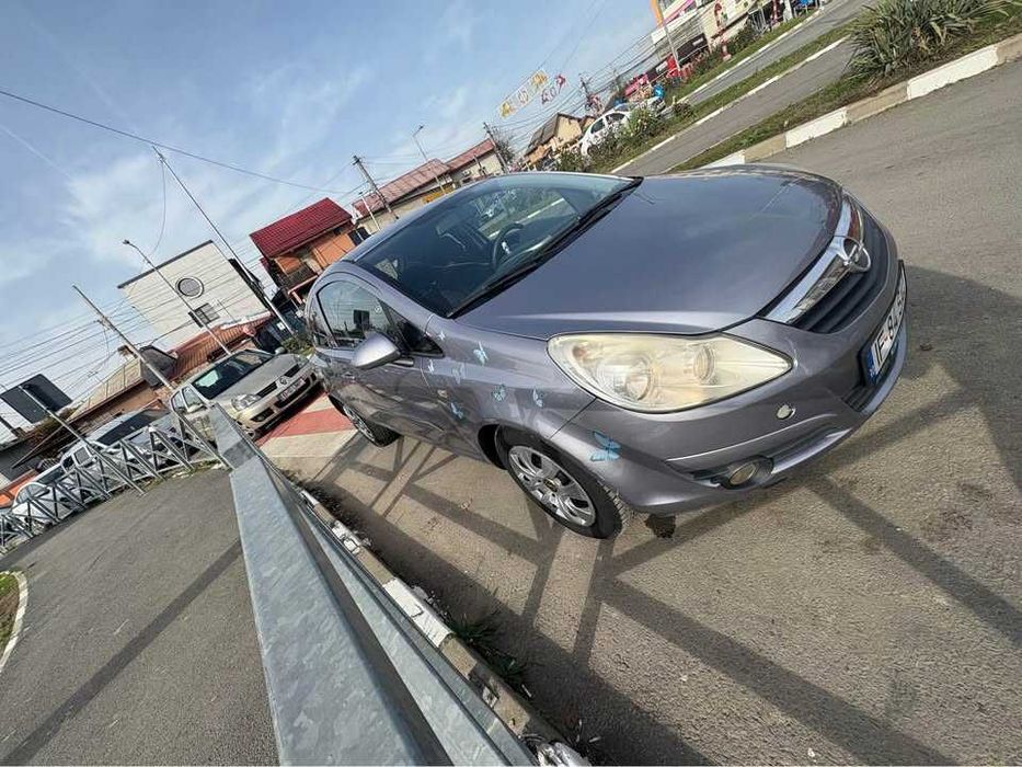 Opel corsa 1.3 dtci Coupe