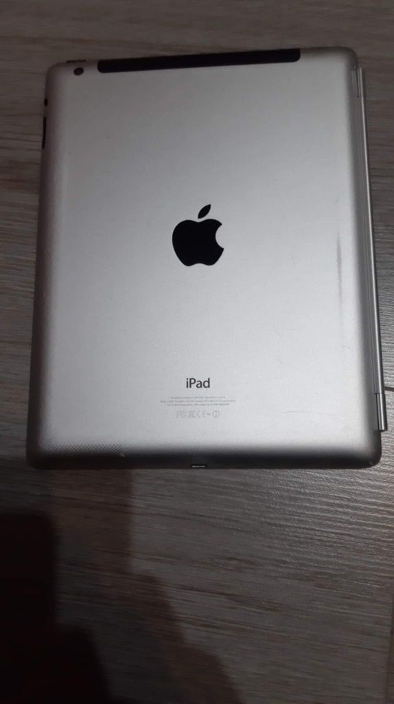 Tableta iPad - generația 4