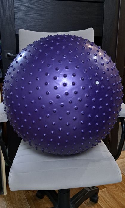 Фитбол 55 см в диаметре