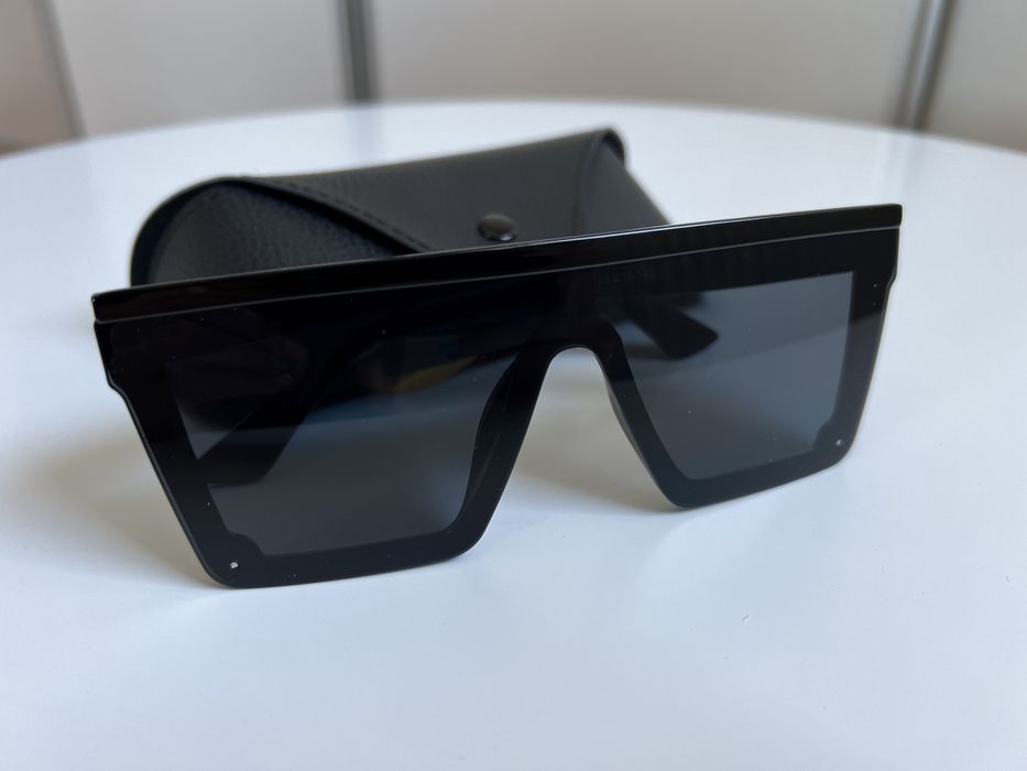 Ochelari soare + toc piele