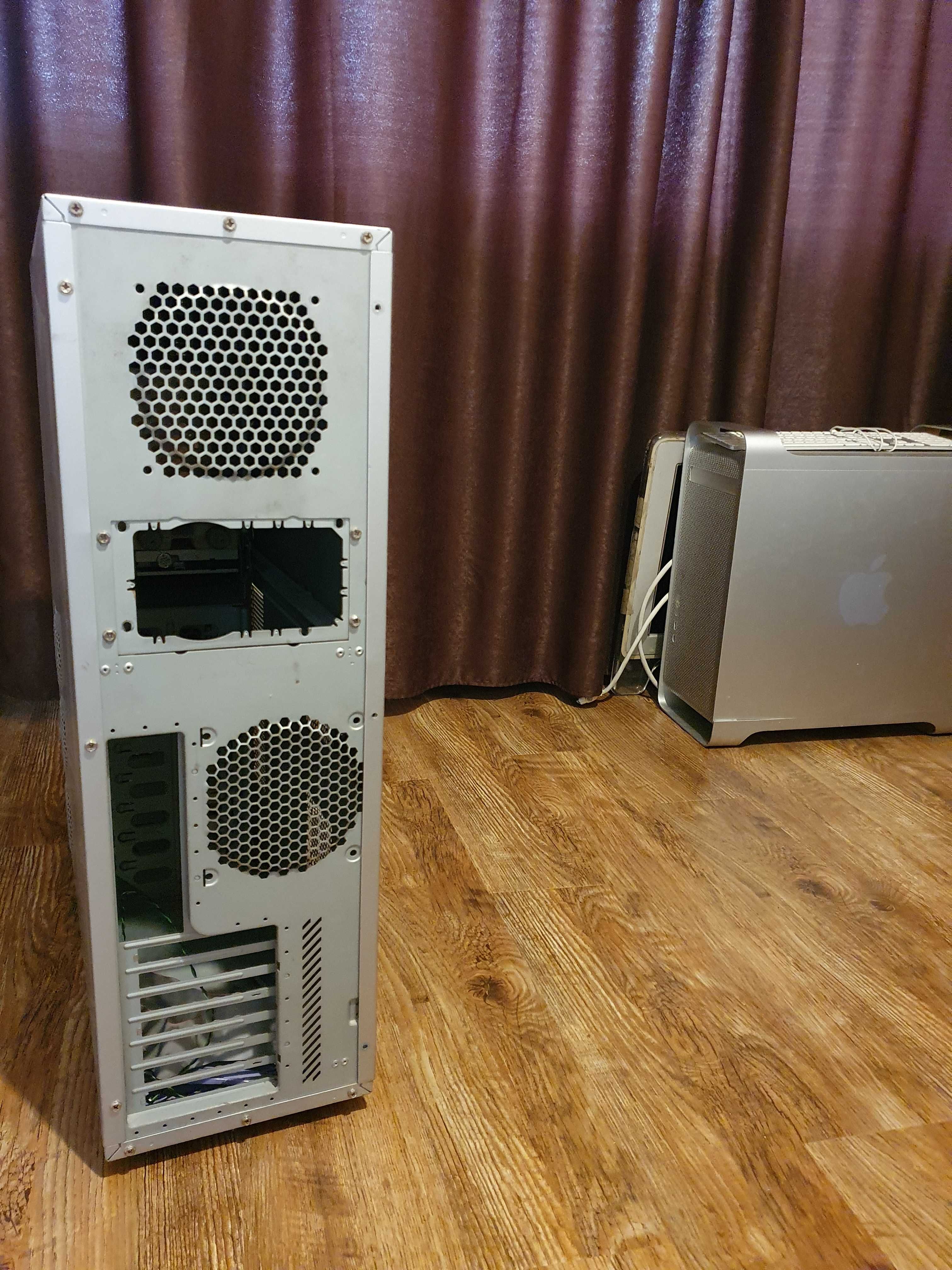 Unitate Apple Power Mac G5 plus monitor 23, mouse, tastatura