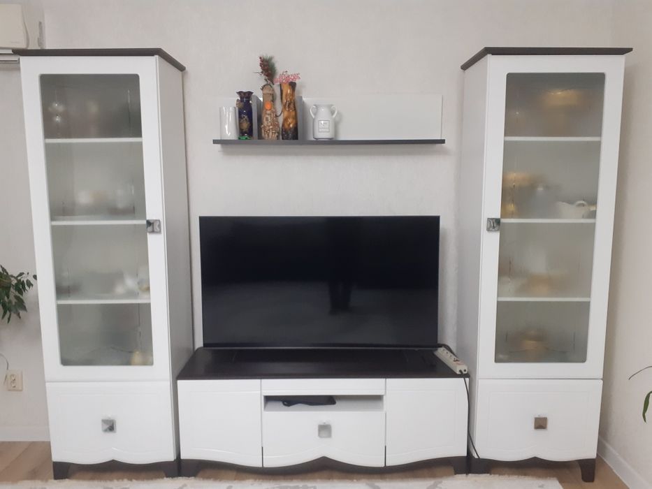 Продам стенку  для