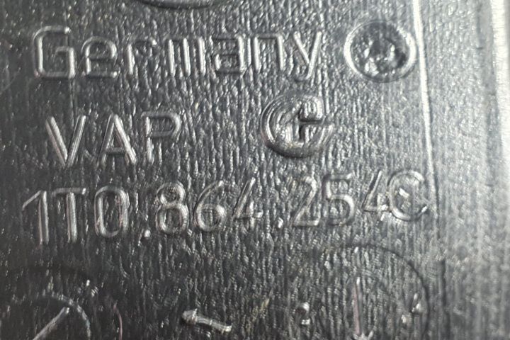 Conducta admisie aer 1t0864254c Volkswagen VW Touran 1  [din 2003 pana  2006] seria