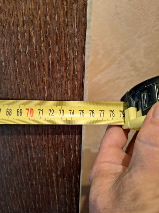 Врати за баня с каса и обков