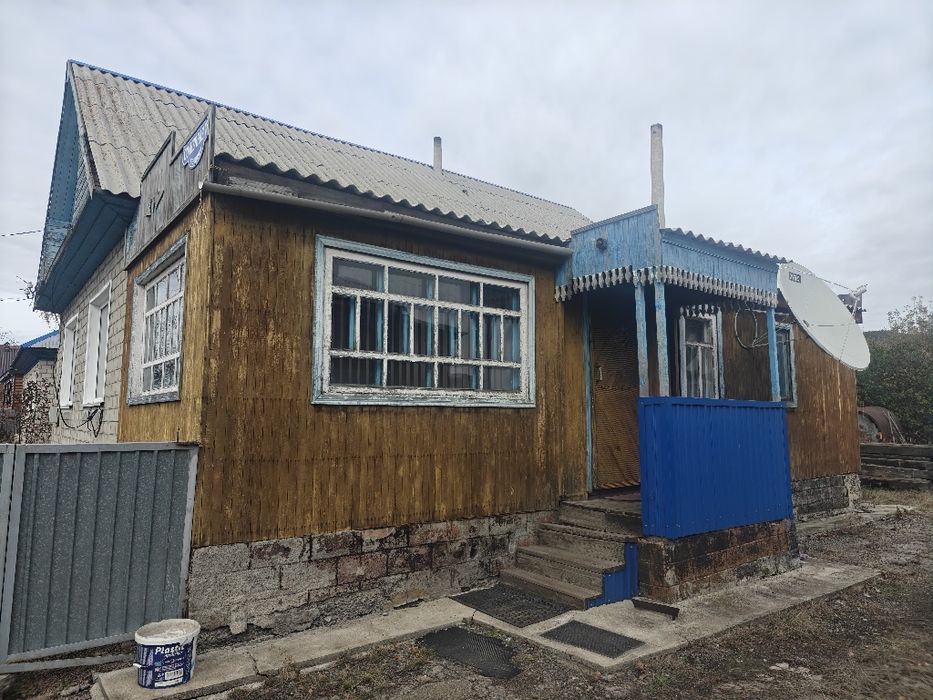 Срочно продается дом в районе карьера