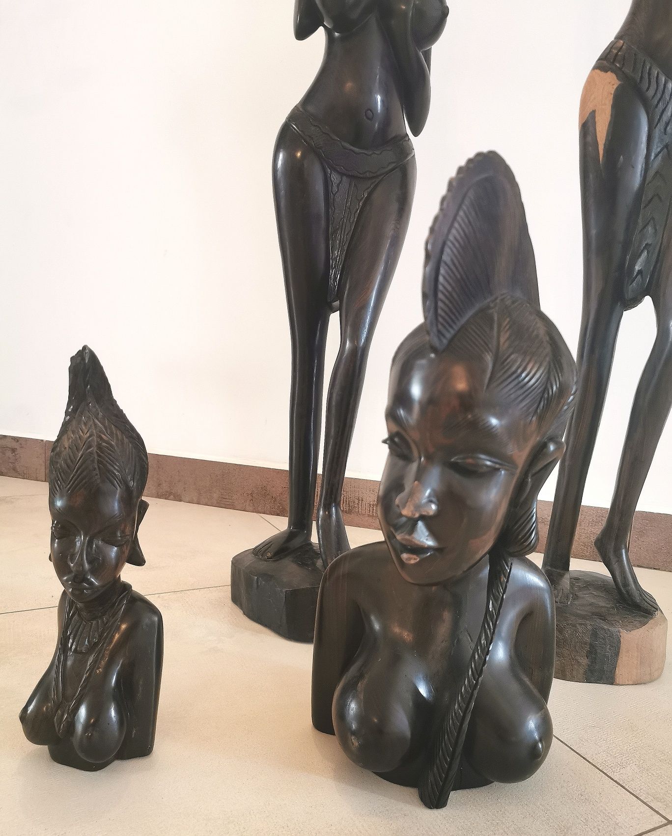 Statui abanos Africa