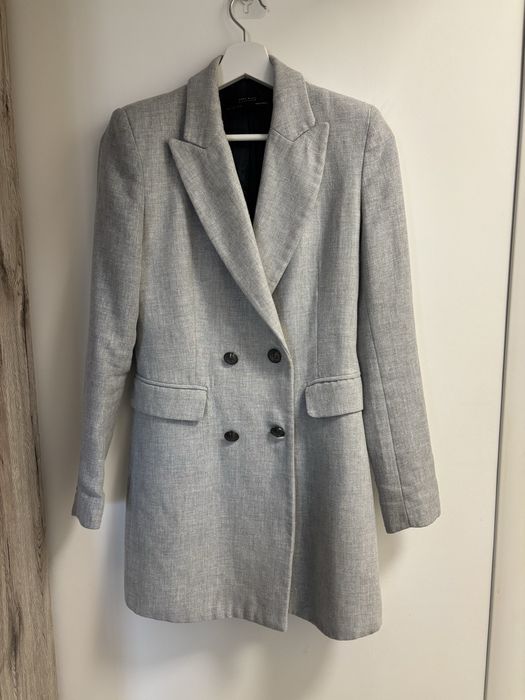 Sacou Zara lung, cambrat,modern si calitativ - impecabil - marime S/36