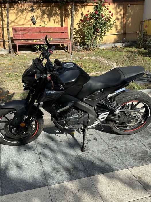 Motocicleta Yamaha MT 125cc