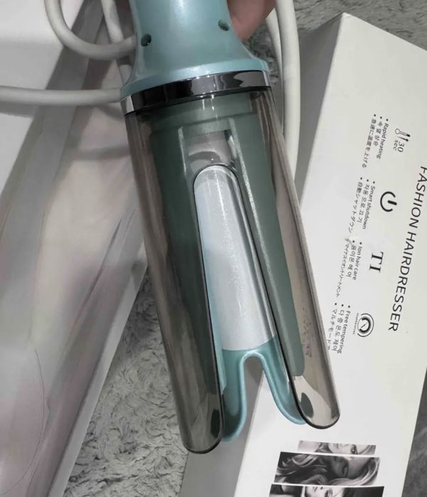 Автоматическая плойка-стайлер для завивки волос