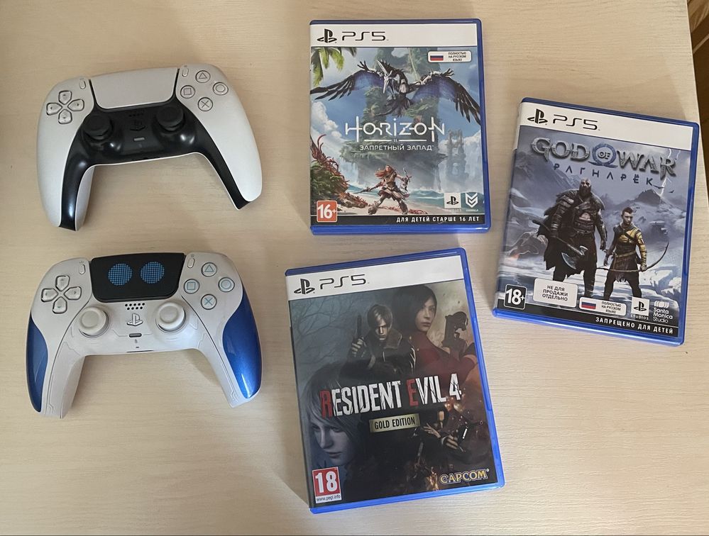 PlayStation 5 (2 геймпада, 5 игр на дисках, отличное состояние).