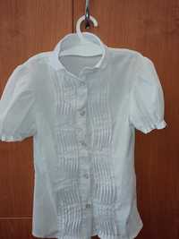 Блузка белая для школы для девочки 5-6 лет.