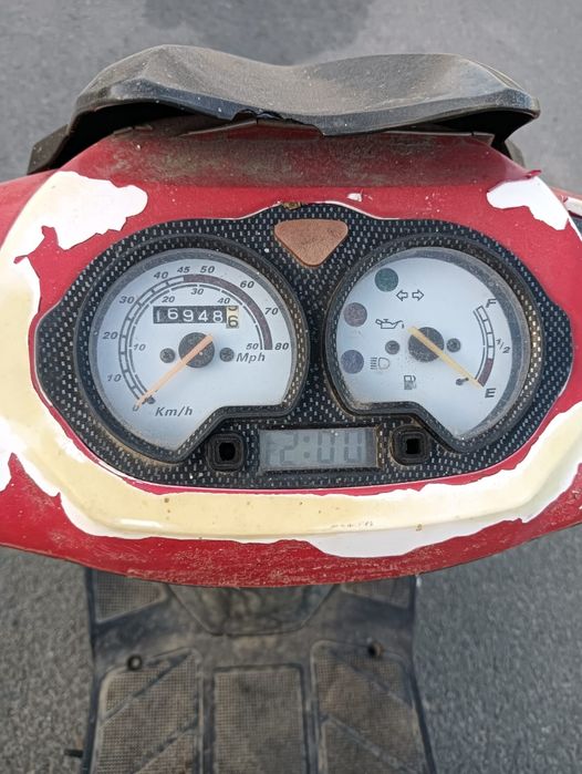 Vînd scuter de 50 cm