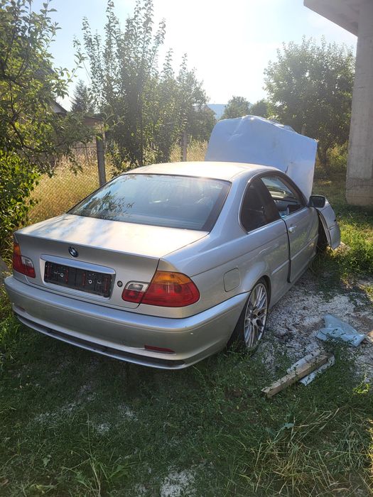 Vând 320ci e46 avariat