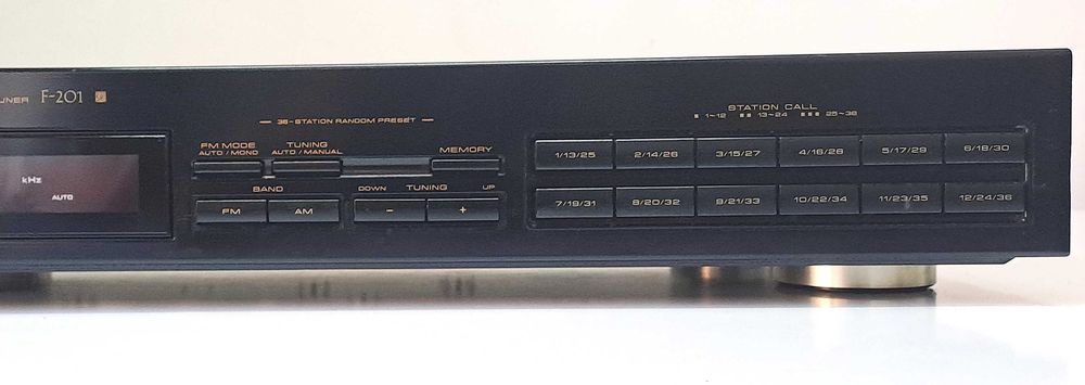 Pioneer F 201 muzica AM FM Made in UK muzica