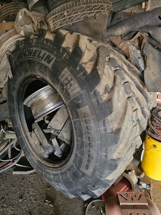 Гуми за багер MICHELIN 480/80 26 - 18.4 - 26