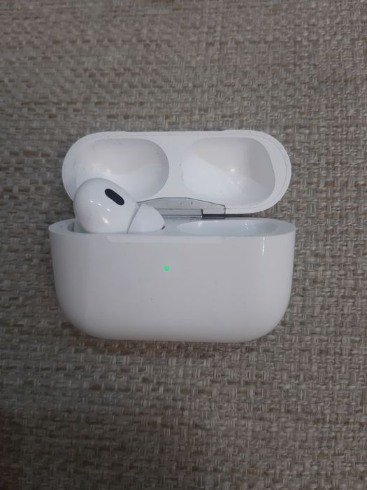 Наушники Air pods левая сторона