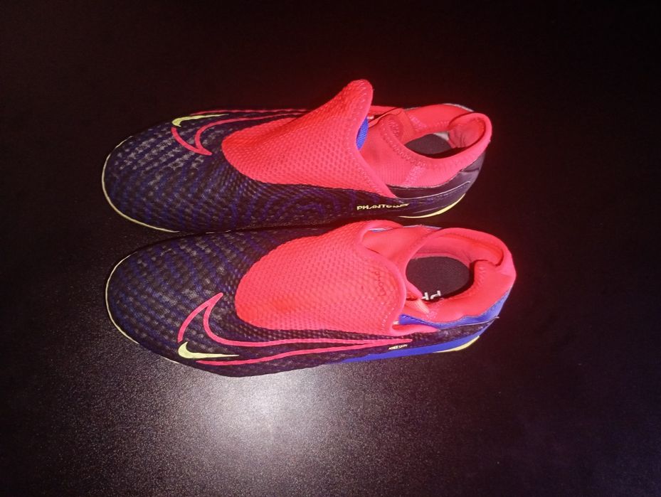 Vînd ghete de fotbal Nike phantom Gx aproape ca noi predare personala